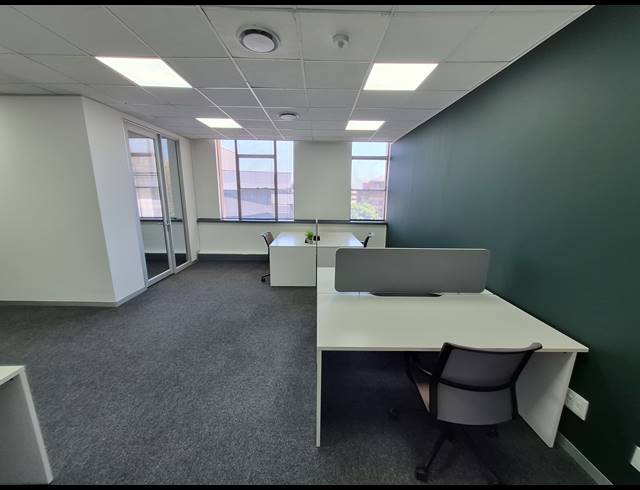 93M² OFFICE TO LET IN SANDTON CENTRAL